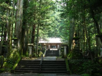 赤城神社・三夜沢町1